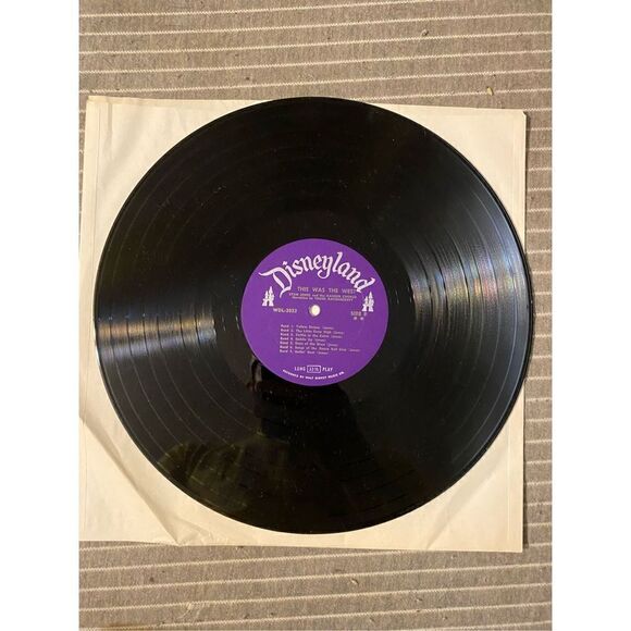 Vintage Walt Disney this was the west vinyl - Picture 9 of 9